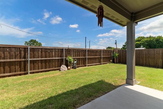 Building Photo - 1101 La Esperanza Dr