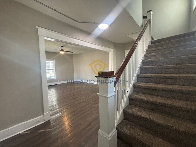 Building Photo - Beautifully Updated, 2-Bedroom, 1.5-Bathroom Located in Brookside Park, Available NOW!
