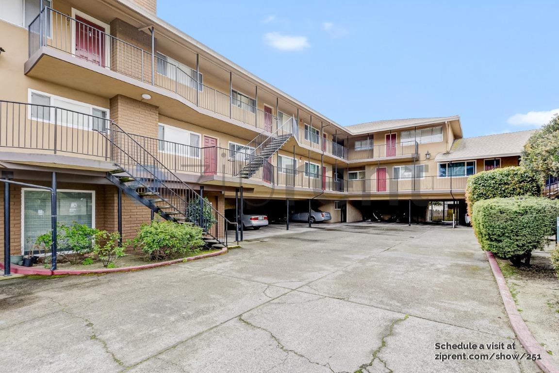 Building Photo - 966 Borden Villa Dr