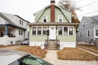 Building Photo - 2410-12 46 St.