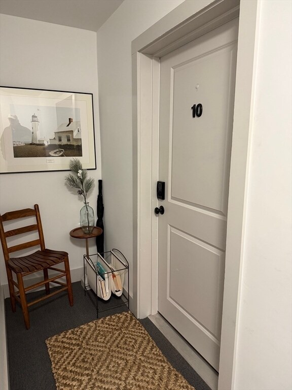 Building Photo - 5 W Dane St