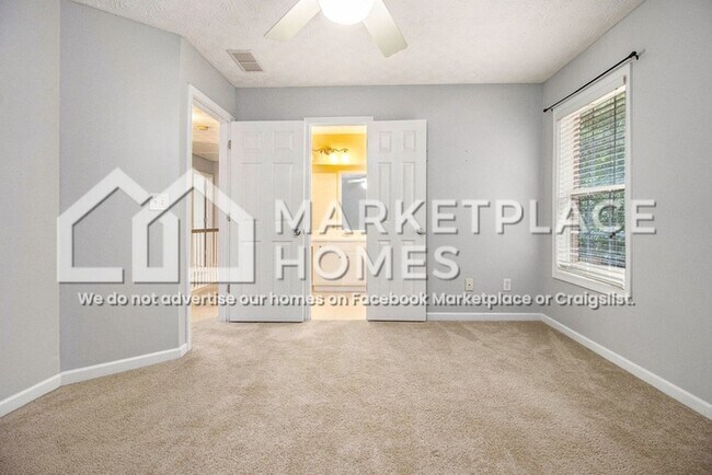 Building Photo - 314 Interlake
