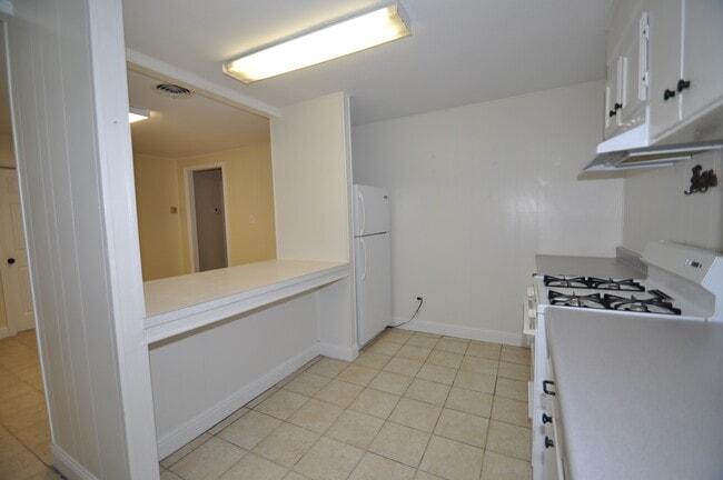 Building Photo - 704 W Moore St