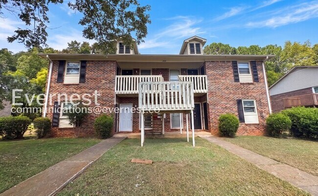 Building Photo - 4430 Bonnell Dr NW