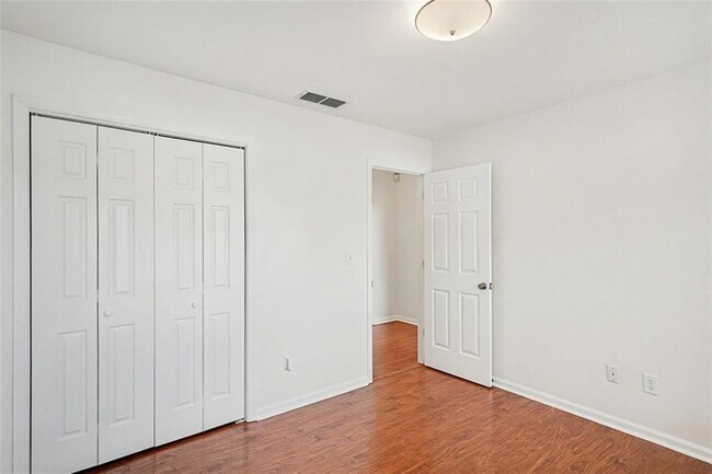 Building Photo - 65 Fairwinds Dr