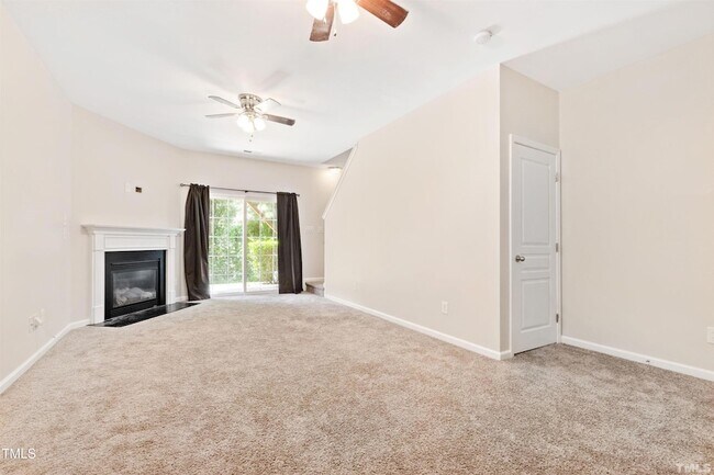 Building Photo - 666 Cupola Dr