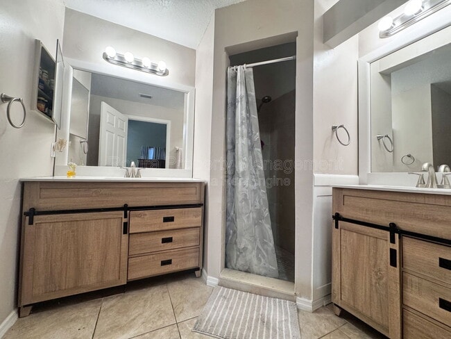 Building Photo - 930 Northern Dancer Way