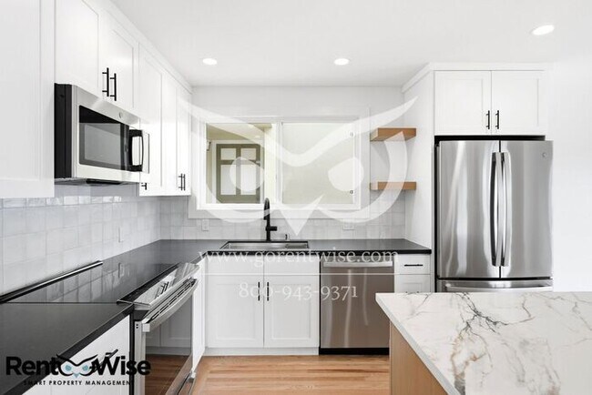 Building Photo - 1 Marview Way
