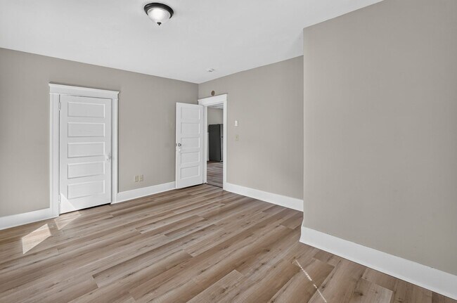 Building Photo - 1 Lapierre St