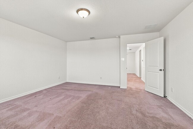 Building Photo - 3802 Putnam Fields