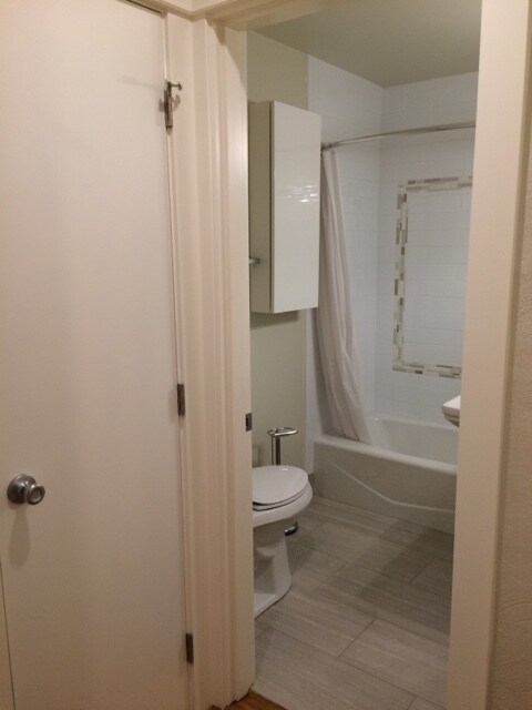 Building Photo - Full Remodel! University Park-Portsmouth-H...