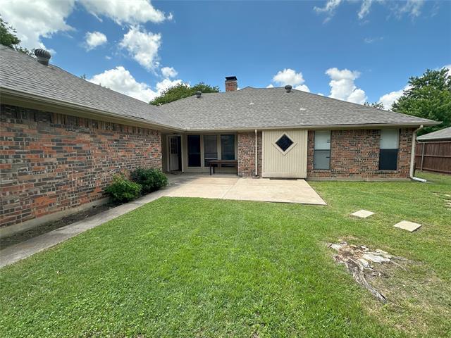 Building Photo - 132 Meadowglen Cir