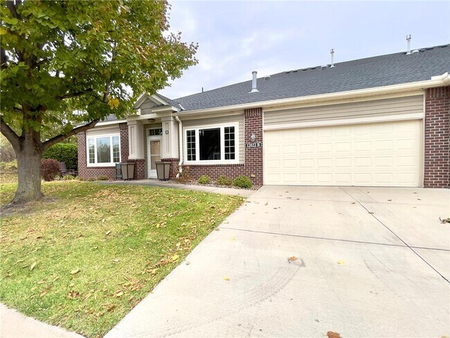 Building Photo - 12022 Vermillion St NE