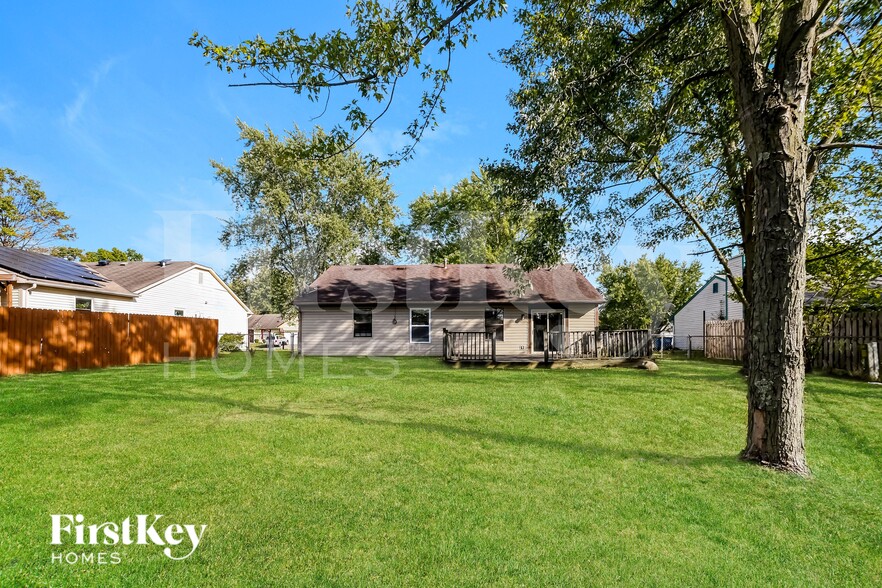 Building Photo - 3158 Cherry Lake Rd
