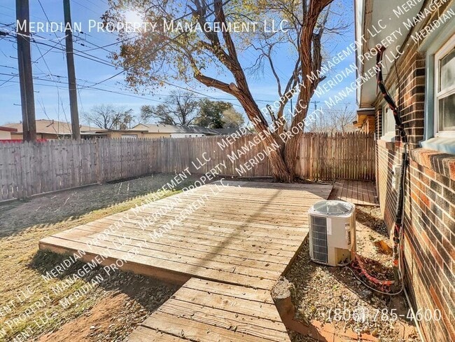 Building Photo - 2107 35th St