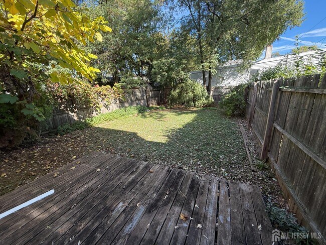 Building Photo - 43 Crampton Ave