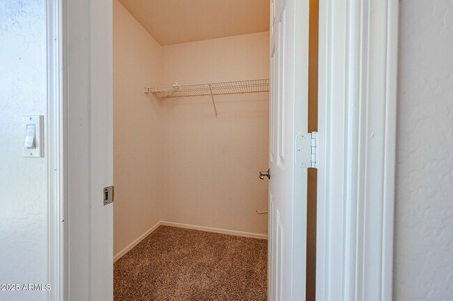 Building Photo - 4546 N 113th Dr
