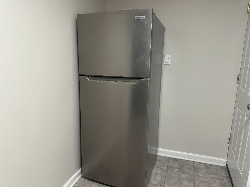 Building Photo - 9 Bentley Ave