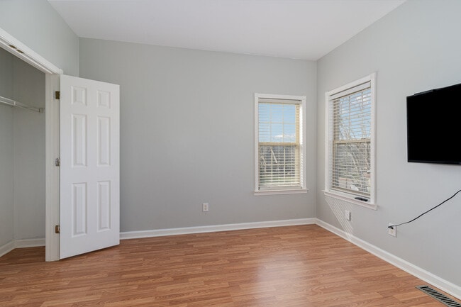 Building Photo - 3400 McGee Cove