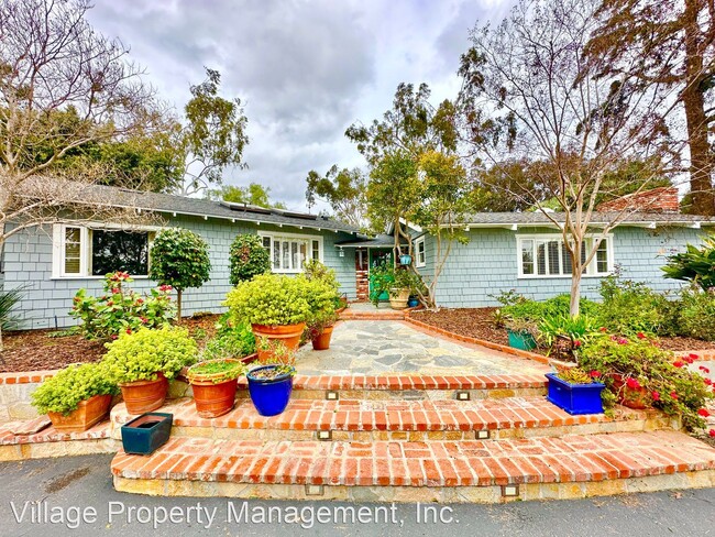 Primary Photo - 3 br, 2.5 bath House - 4267 Sleeping India...