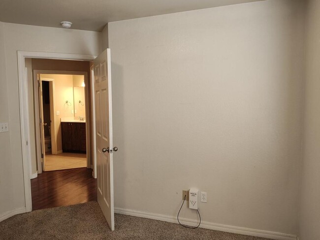Building Photo - 2805 Conner Dr