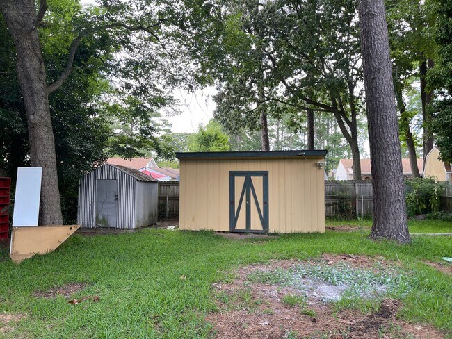 Building Photo - 6508 Adair Ave