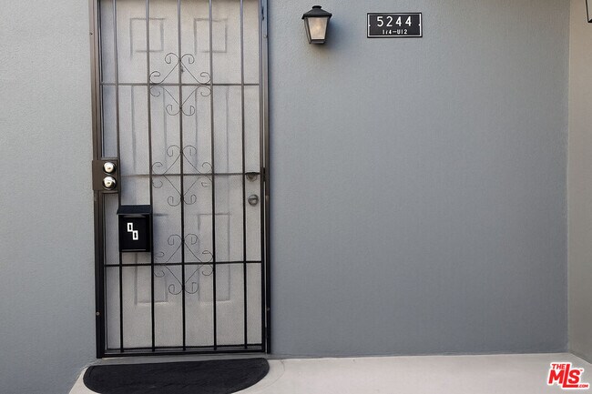 Building Photo - 5244 Whitsett Ave