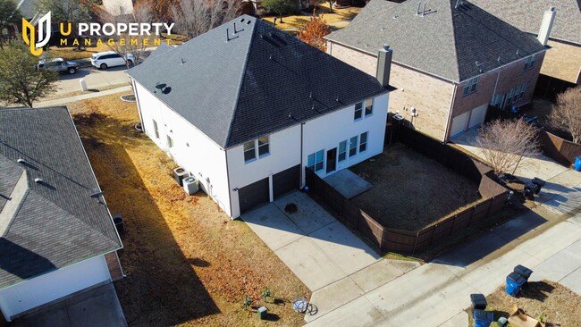 Building Photo - New remodeled 6-bedroom house in Frisco