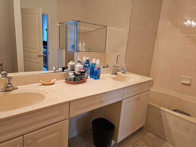 Building Photo - 10451 SW Academic Way