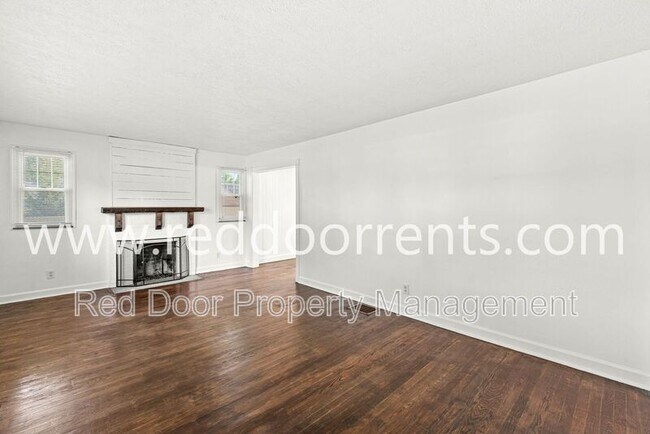 Building Photo - 957 Woodhill Dr