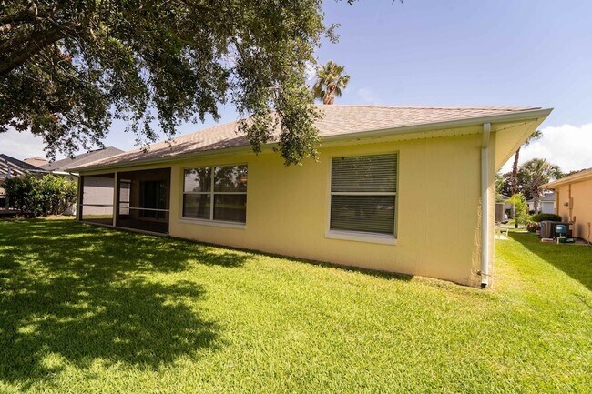 Building Photo - 957 Windward Way