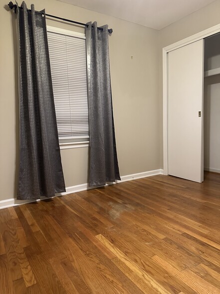 2 nd Bedroom - 940 McBryde Ln