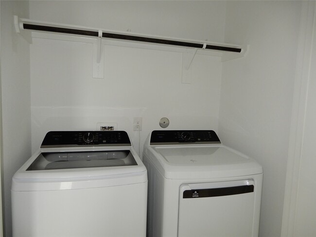 Building Photo - 21102 Trivento Dr