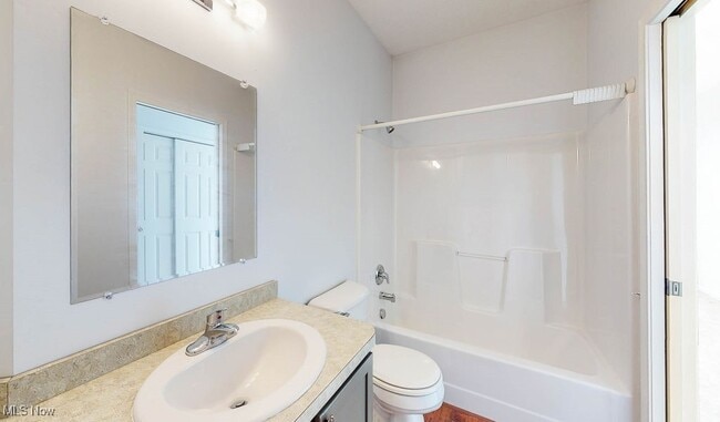 Building Photo - 4586 Creekside Dr