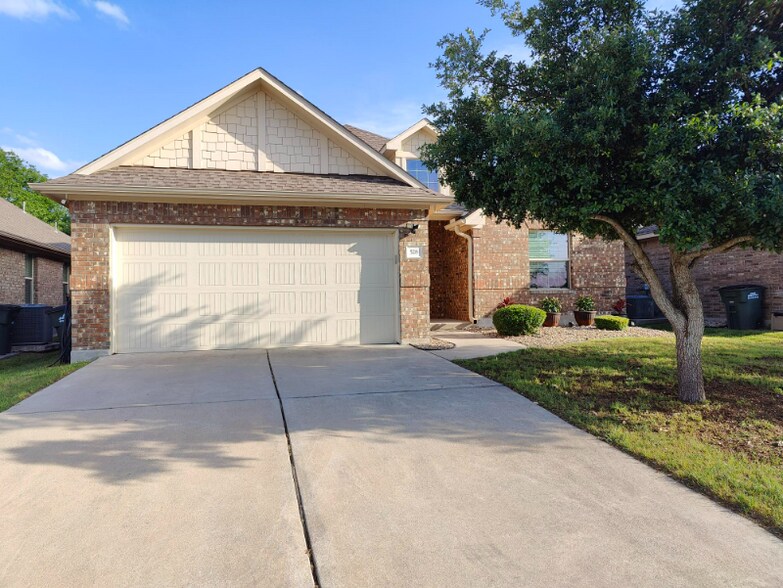 Primary Photo - 528 S Brook Dr