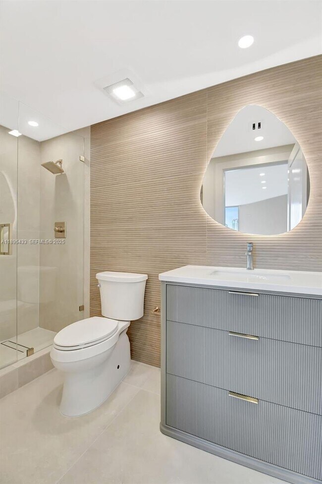 Building Photo - 3370 Hidden Bay Dr