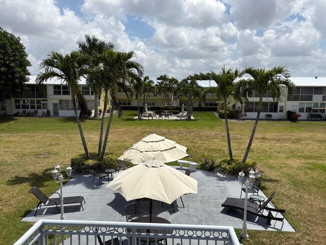 Building Photo - 166 Sheffield G