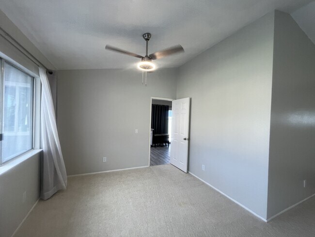 Building Photo - 6843 Grove Ave