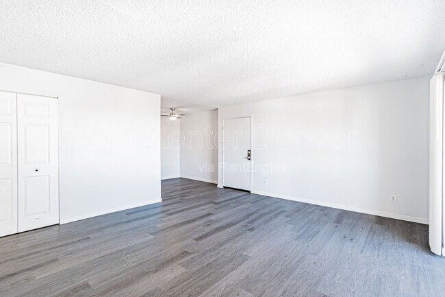 Building Photo - 10211 Ura Ln