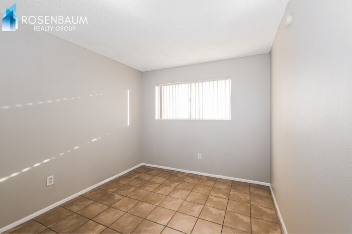 Building Photo - 3313 W Harmont Dr