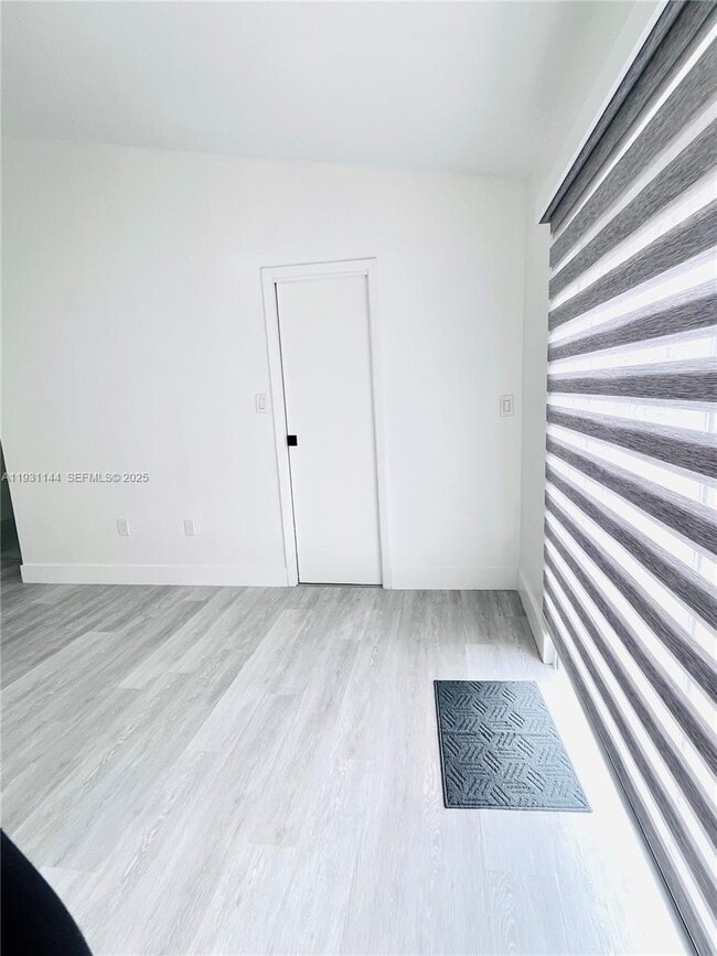 Building Photo - 164 NW 85th Ct