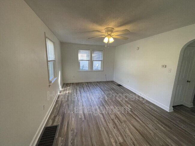 Building Photo - 1130 Whiteford Rd
