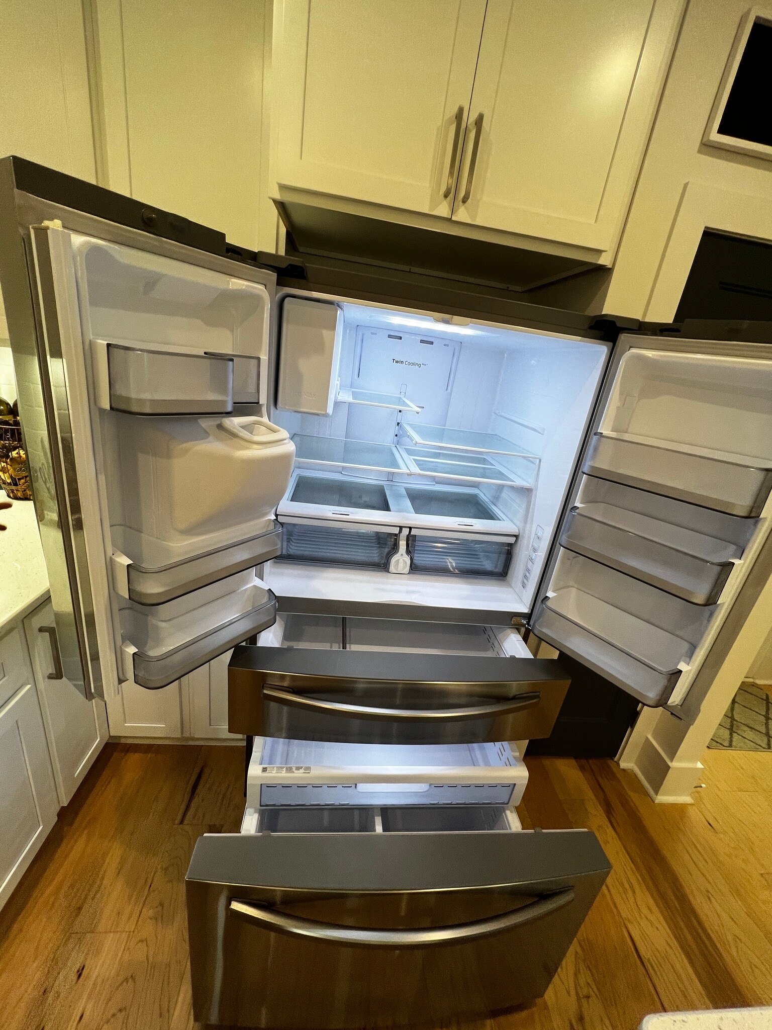 Building Photo - 1072 Zophi St