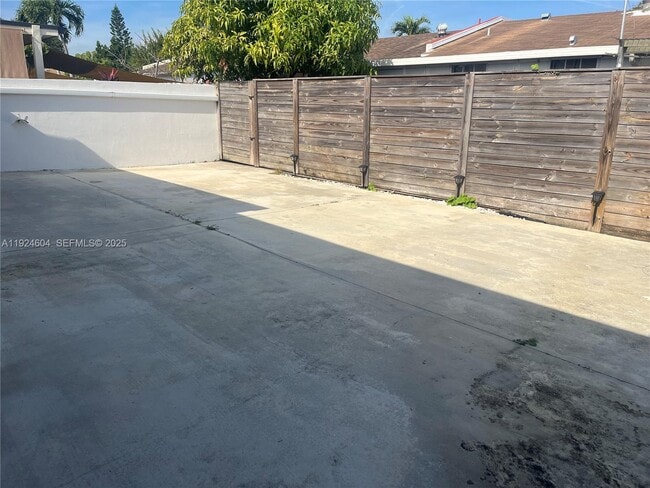 Building Photo - 13007 SW 50th Ln