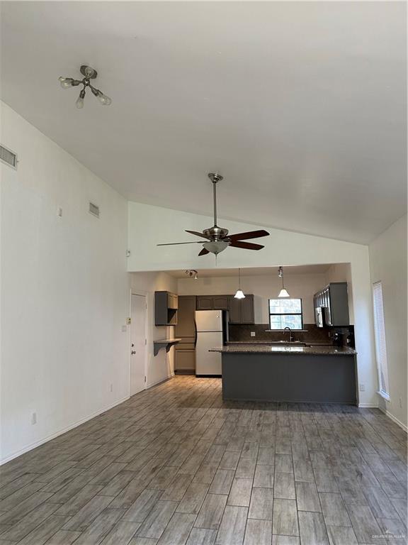 Building Photo - 42 Colorado Ct