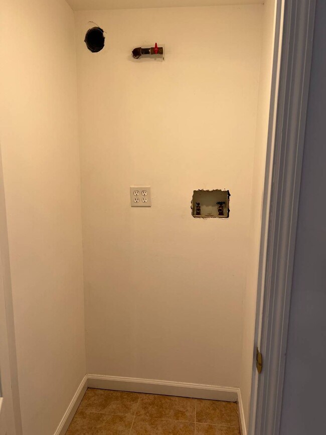 Building Photo - 1831 83rd St