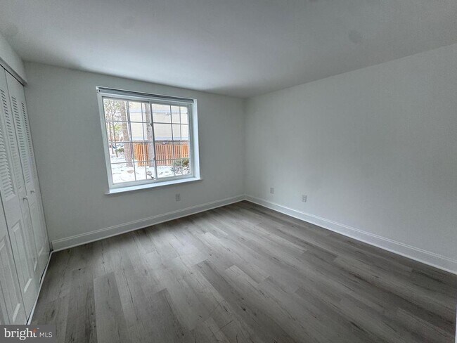 Building Photo - 4420 Groombridge Way