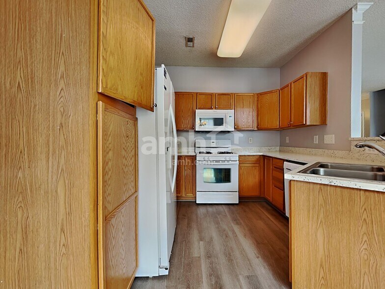 Building Photo - 4614 Sahalee Ln
