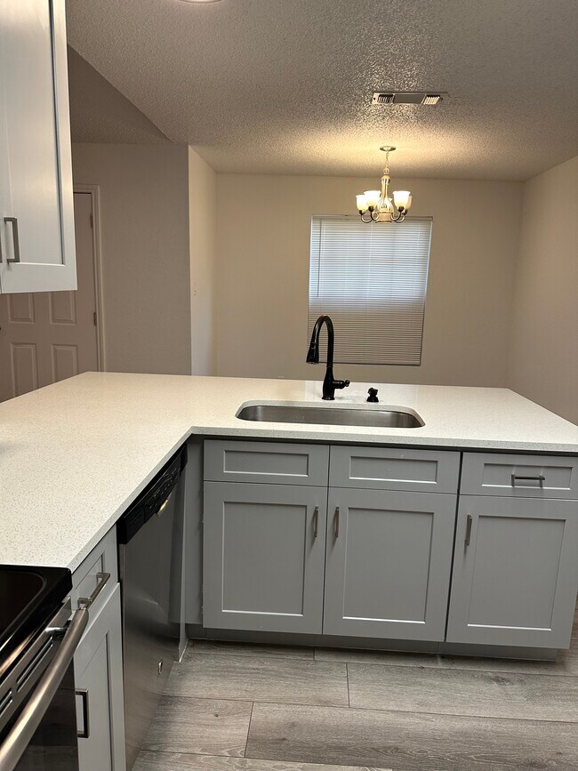 Building Photo - 4204 Duval Rd