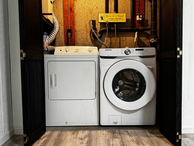 Building Photo - 21 Goodwin St